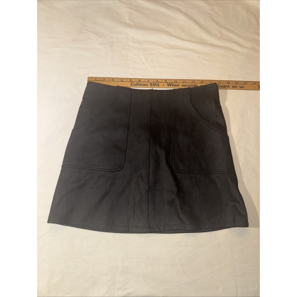 Listicle Black Mini Skirt Women Size Small Front Pockets Rear Zip‎